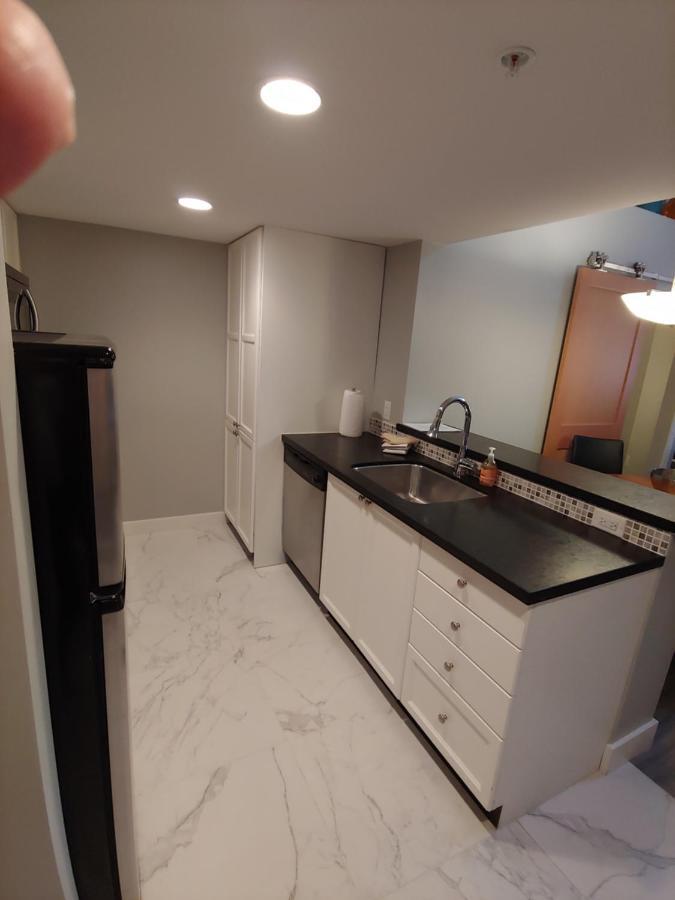 Tyndalstone Lodge 3 Bedroom In The Heart Of Village North Whistler Exteriör bild